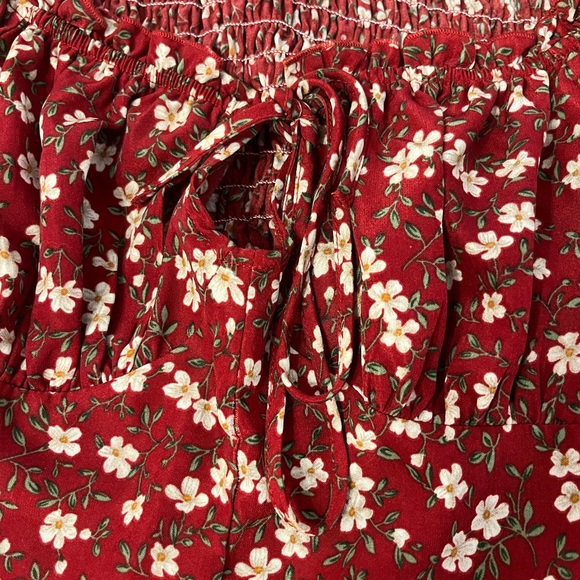 Floral dress from garage - Picture 3 of 3